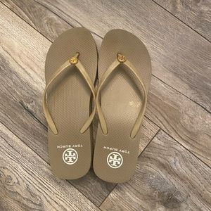 TORY BURCH FLIP FLOPS